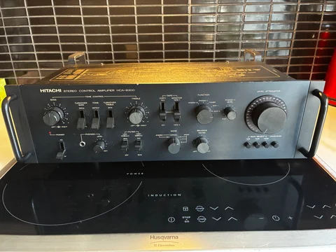 Helrenoverat Hitachi HCA-8300