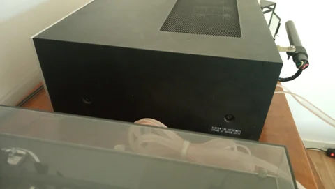 Technics SA-5350 stereoreceiver &ndash; S&auml;ljs som renoveringsobjekt / reservdelar
