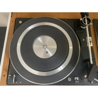 Perpeetum Ebner PE3046 i Radionette-plint