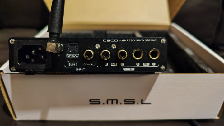 SMSL C200 DAC, hörlursförstärkare, försteg, BT, fjärr