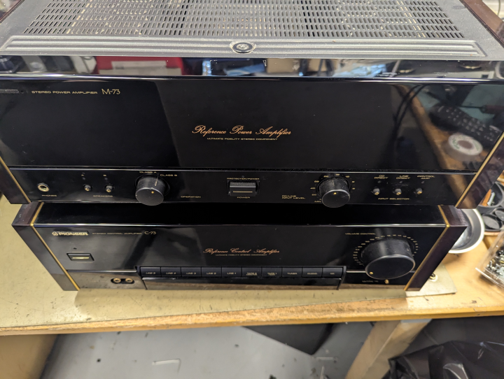 Pioneer referens serie M73 Och C73