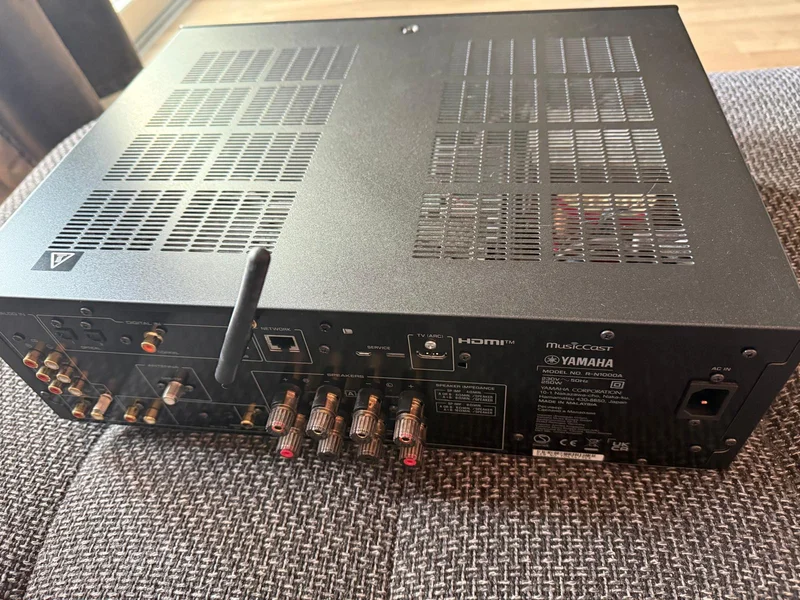 YAMAHA R-N1000A YAMAHA R-N1000A - Bild 2 av 3