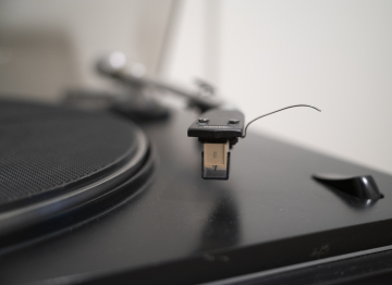 Sonab 85S 2-Speed Belt-Drive Turntable