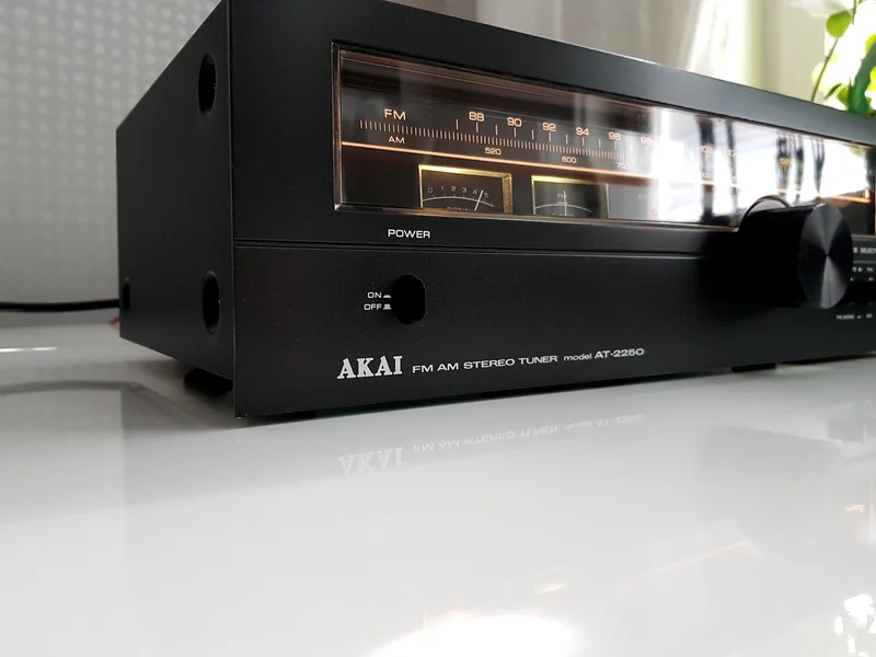 AKAI AT 2250 Analog Stereotuner - Bild 5 av 11