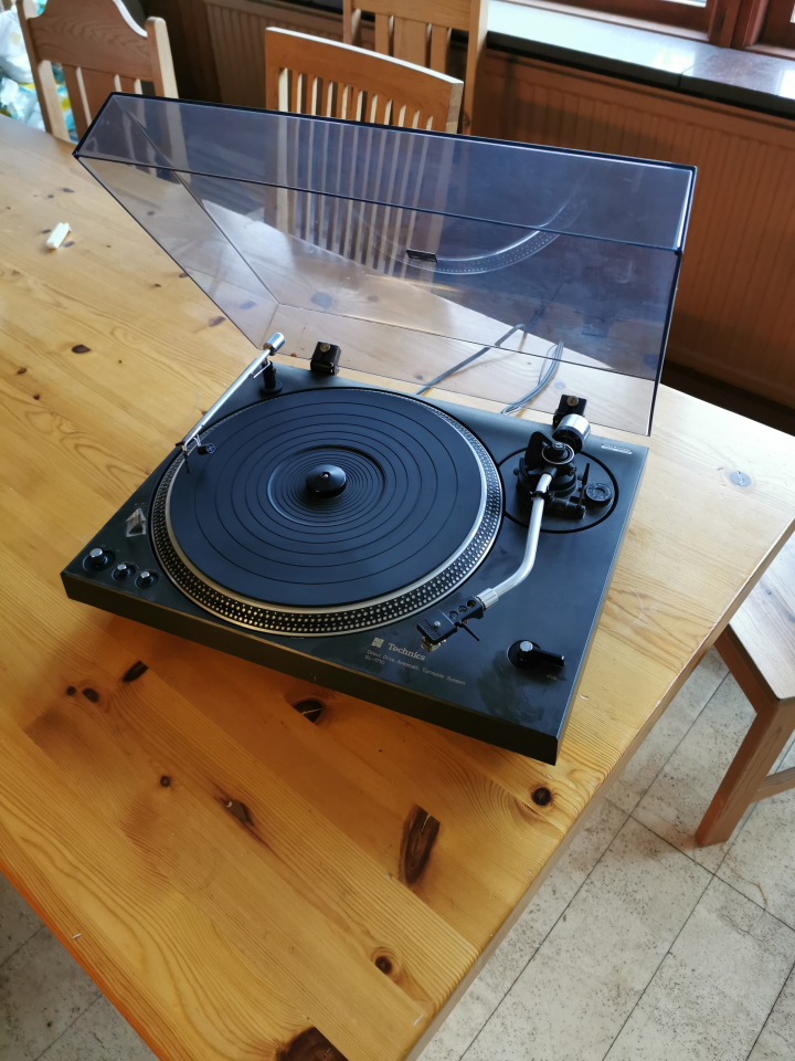 Technics SL-1710