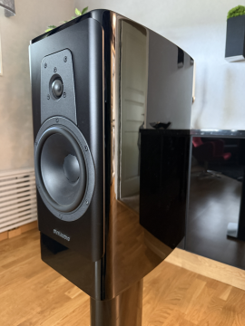 Dynaudio Contour 20