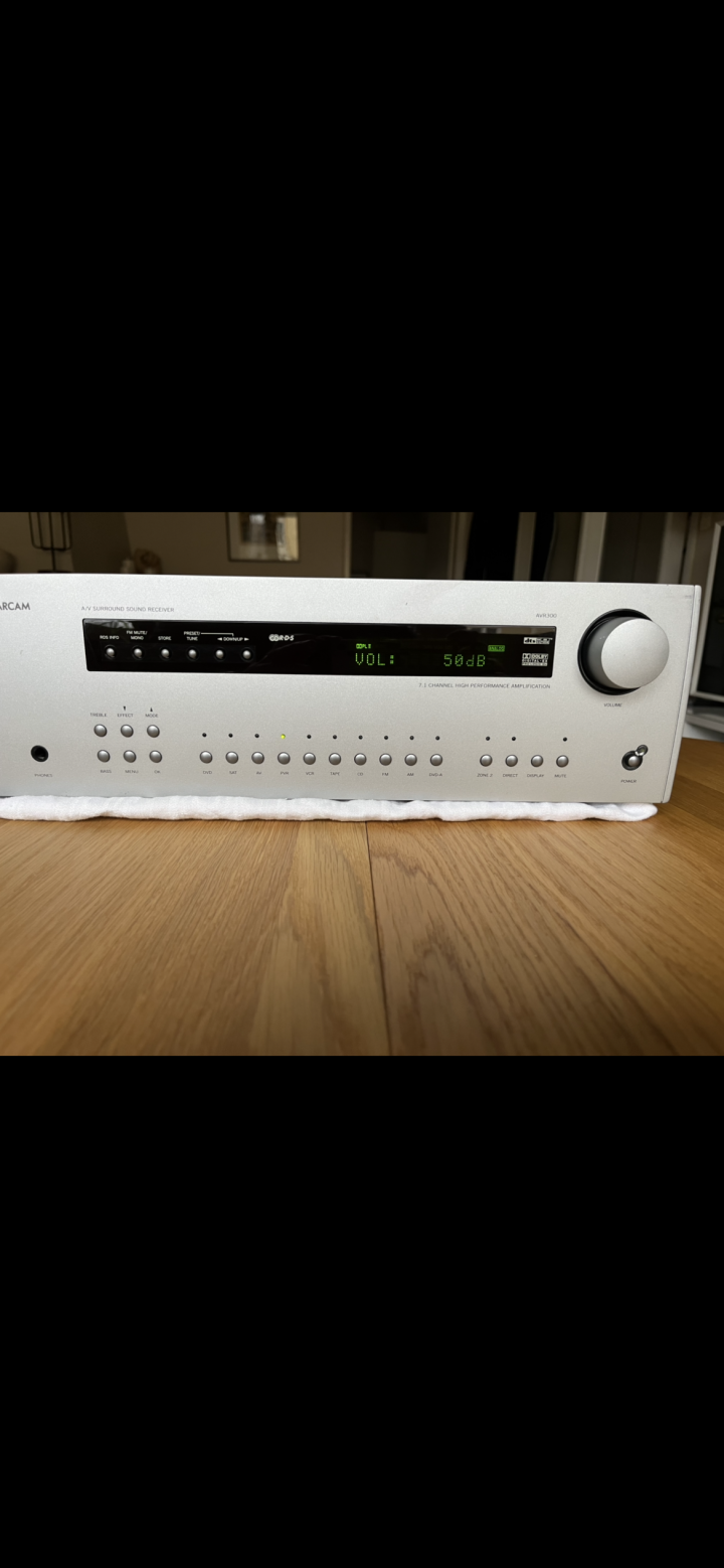 Arcam DIVA AVR300