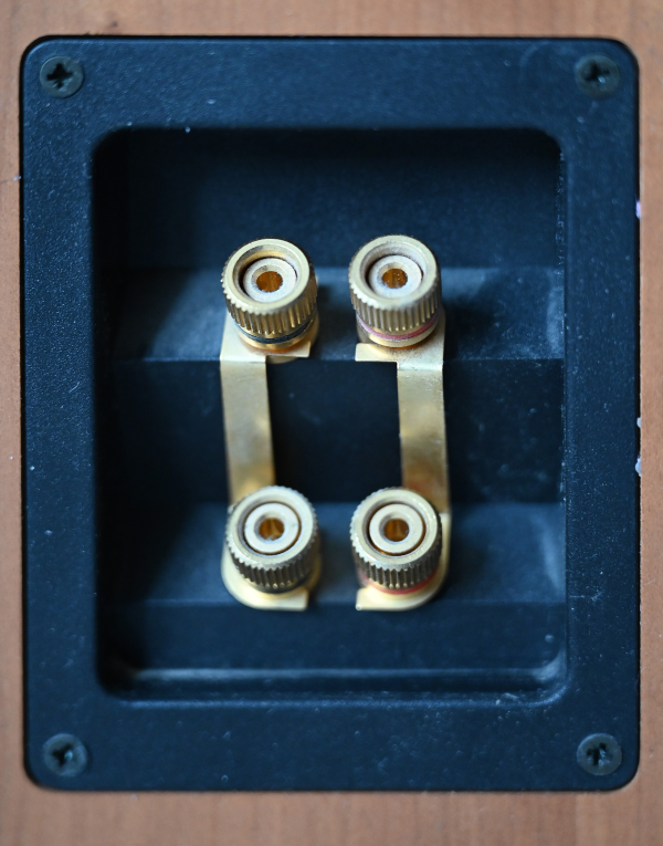 QLN Pelarhögtalare G3 - Bild 2 av 4
