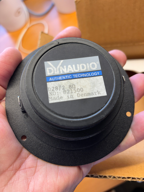 Dynaudio D 28 - Bild 2 av 2