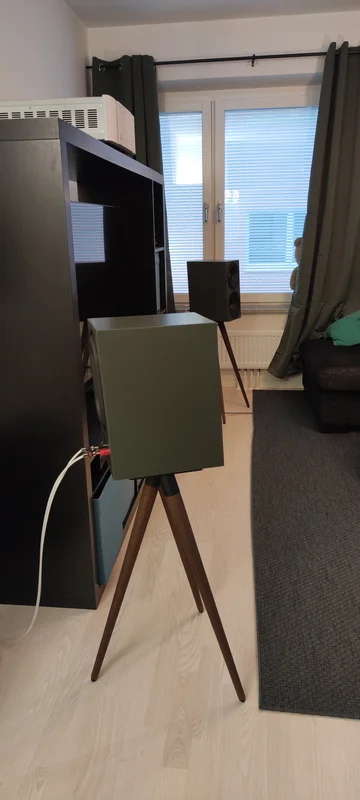 Buchardt P300 + matchande originalstativ i tr&auml; (V&auml;ldigt bra skick) - Bild 2 av 6