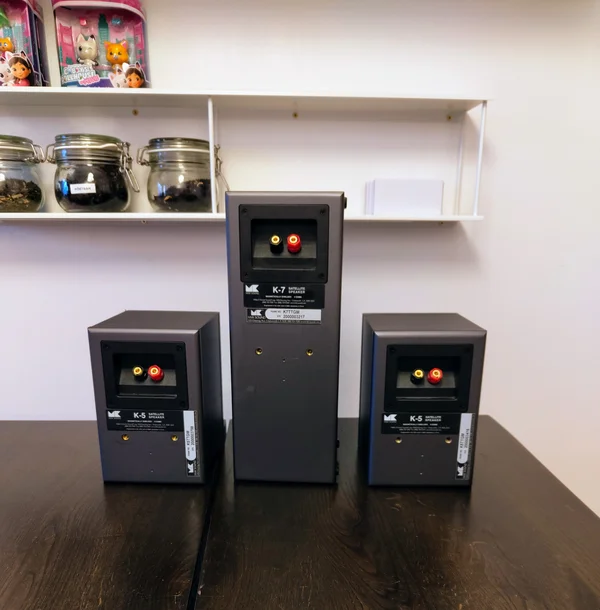M&K Sound K5 & K7 – Högkvalitativt men diskret LCR-frontsystem M&K Sound K5 & K7 – Högkvalitativt men diskret LCR-frontsystem - Bild 4 av 5