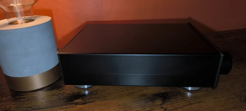 Violectric HPA V222 H&ouml;rlursf&ouml;rst&auml;rkare - Bild 4 av 5