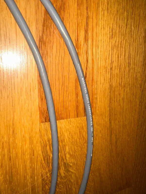 M&auml;ngder av blandade hifi tillbeh&ouml;r  - Bild 10 av 24