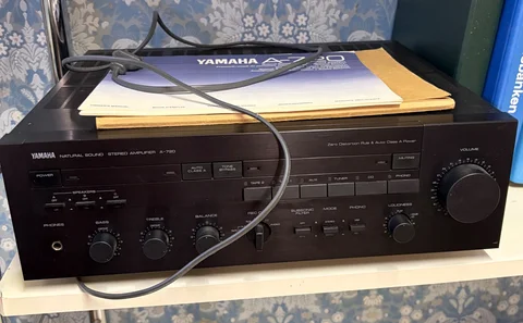 Yamaha A-720 – Stereoförstärkare
