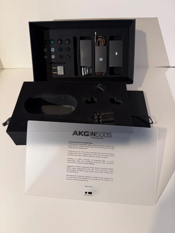 AKG N5005 - Bild 2 av 2