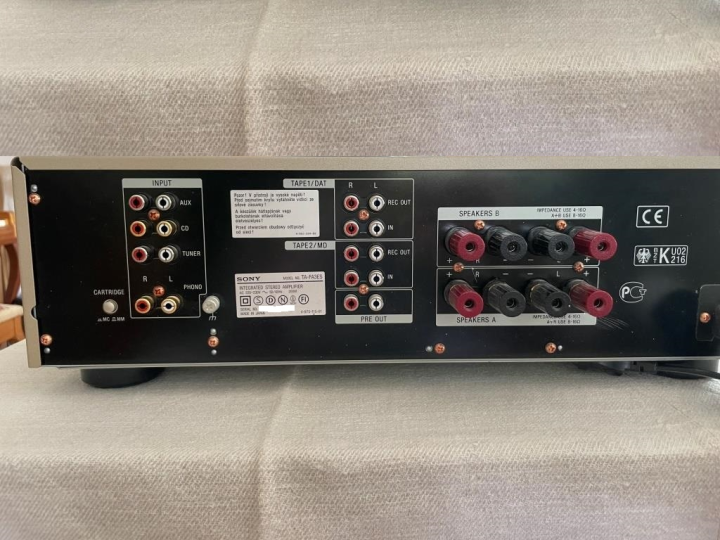 Sony TA-FA3ES, guldfärgad förstärkare från ES serien
