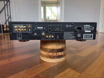 Yamaha DVD-S2700