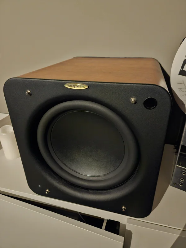 Velodyne SPL 1200R Velodyne SPL 1200R - Bild 2 av 2