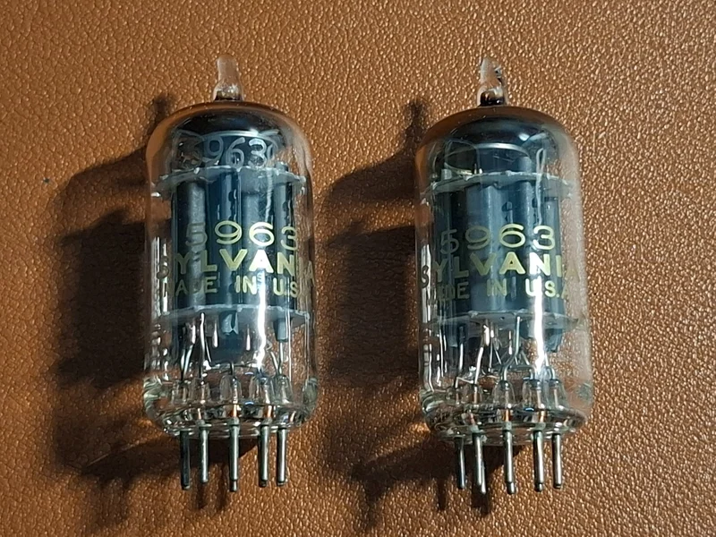 Sylvania 5963 / ECC82 / 12AU7 – Äkta NOS – Matchat par – Tillverkade 1962 Sylvania 5963 / ECC82 / 12AU7 – Äkta NOS – Matchat par – Tillverkade 1962 - Bild 4 av 8