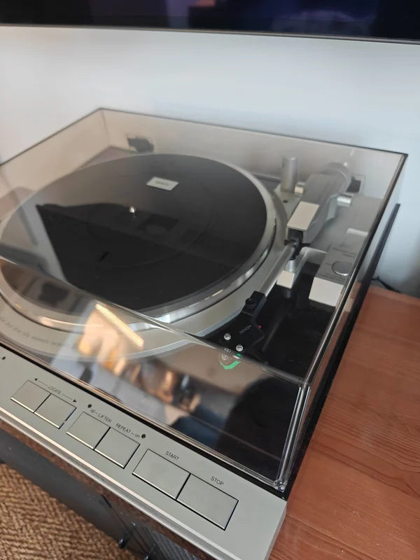 Denon DP-47F Denon DP-47F - Bild 2 av 4