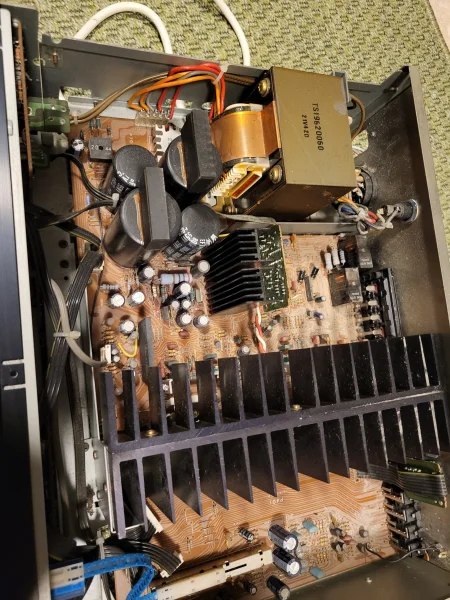 Marantz pm 64 i behov av stor service Marantz pm 64 i behov av stor service - Bild 2 av 6