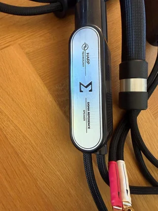 Shunyata Research Sigma V1 Reference högtalarkablar (2,5 m, par)