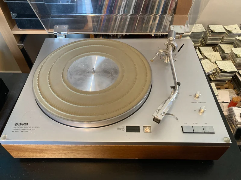 Yamaha YP-800 - Bild 2 av 7