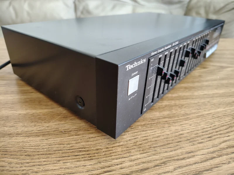 Technics SH-Z250 Equalizer i bra skick - Bild 3 av 4