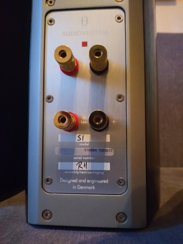 AudioVector S1 (signature)