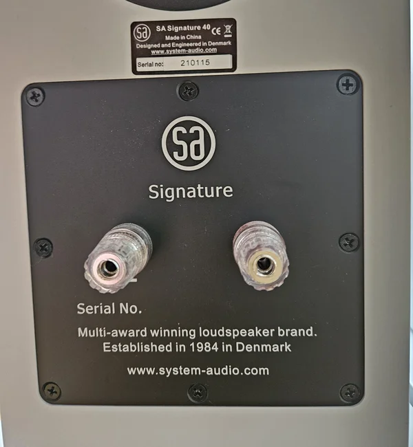 System Audio signature 40 - Kuva 4 / 4
