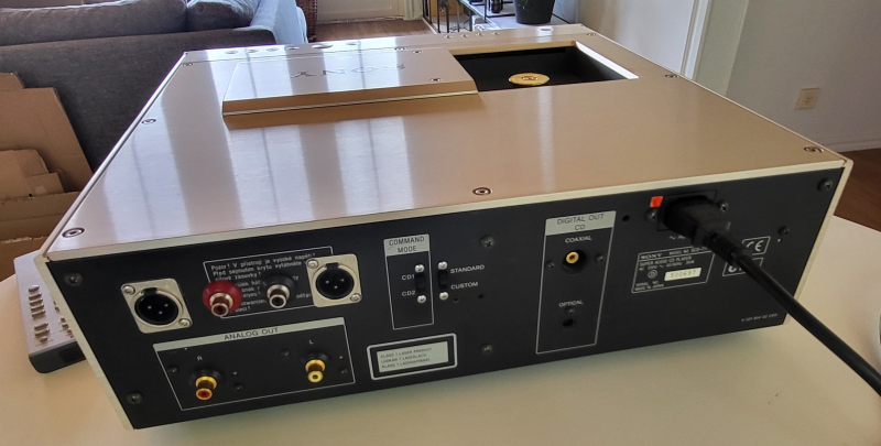 Sony SCD-777es SACD player Sony SCD-777es SACD player - Bild 3 av 3