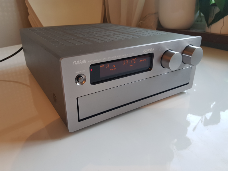 YAMAHA RX-V10 Receiver - Bild 2 av 11