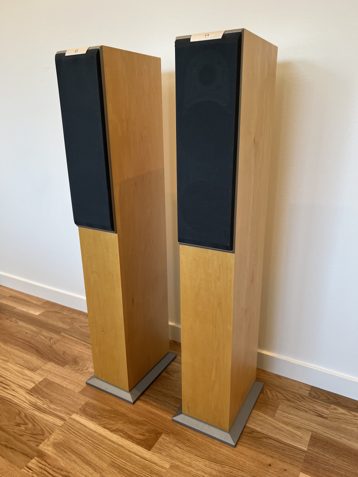 Audiovector K3 Super, Maple finish