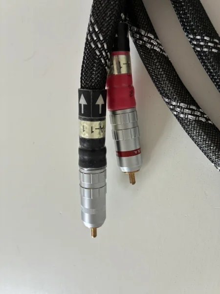 Xindak FA-1 RCA signalkabel 1 m &ndash; l&aring;sbara kontakter (WBT-typ) - Bild 3 av 5