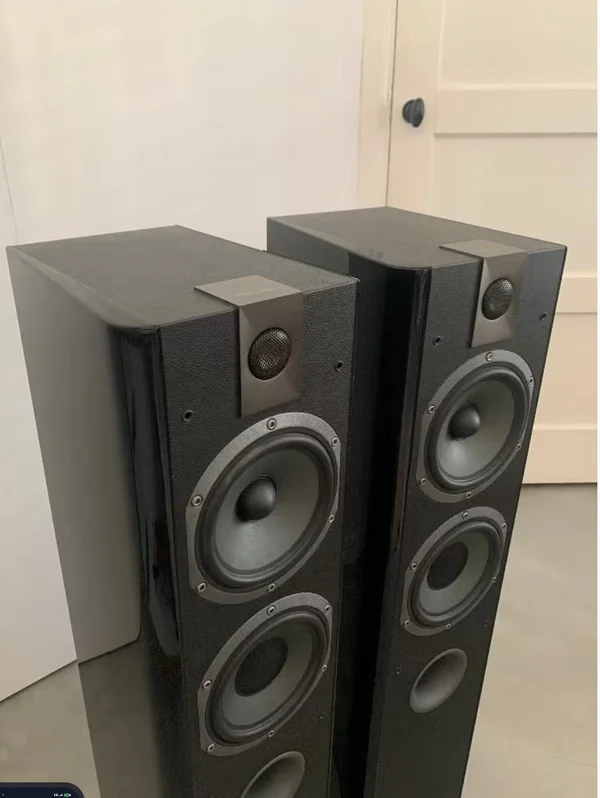 Focal Chorus 716 golvhögtalare & Focal CC700 center – Svart pianolack Focal Chorus 716 golvhögtalare & Focal CC700 center – Svart pianolack - Bild 2 av 5