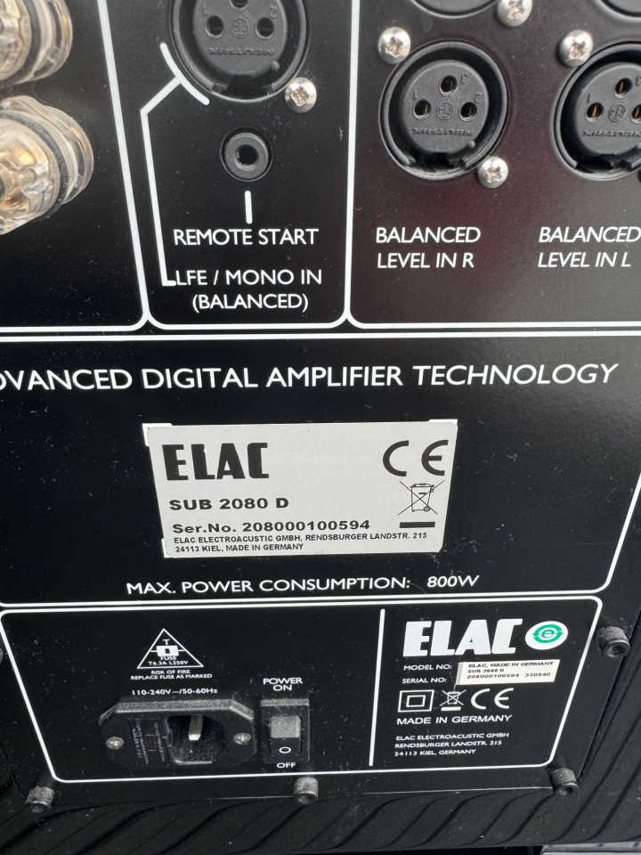 ELAC 2080 D subwoofer i fint skick