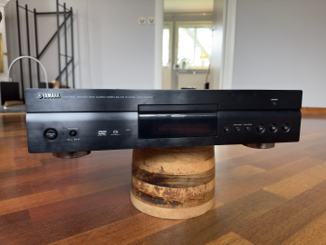 Yamaha DVD-S2700