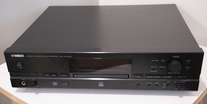 Yamaha CDR-HD1300E Hard Disk/CD Recorder (2002-03)