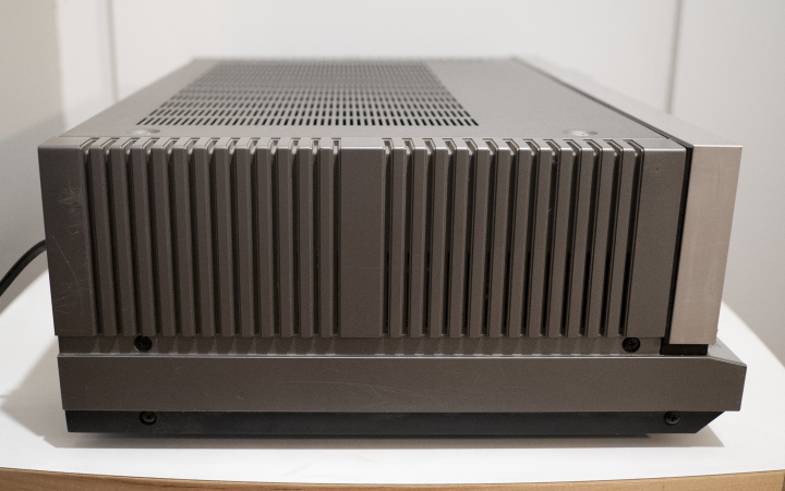 JVC JR-S201 DC Integrated Receiver (1978)