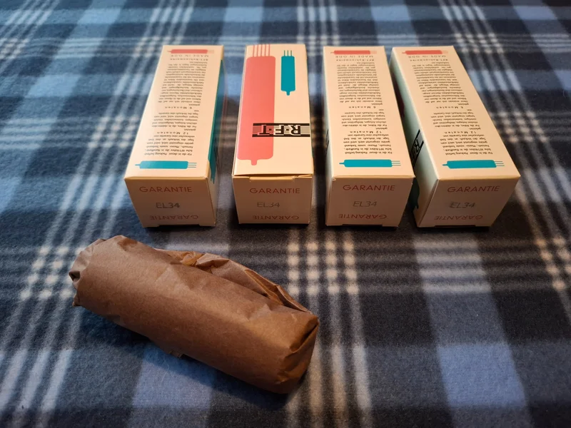 RFT EL34 6CA7 Thin Base O getter NOS Matchad kvartett  - Bild 2 av 7