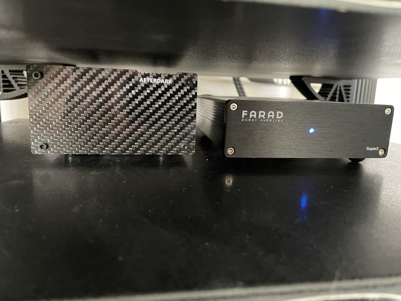 TEAC UD-701N Streamer/DAC/Försteg/Hörlursförstärkare i toppskick TEAC UD-701N Streamer/DAC/Försteg/Hörlursförstärkare i toppskick - Bild 5 av 5
