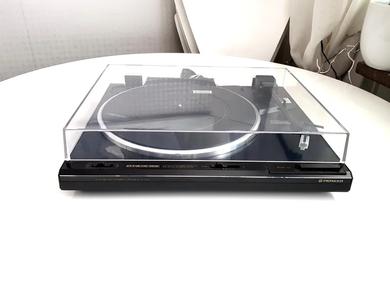 PIONEER PL-470 Halvautomatisk Skivspelare - Bild 1 av 15