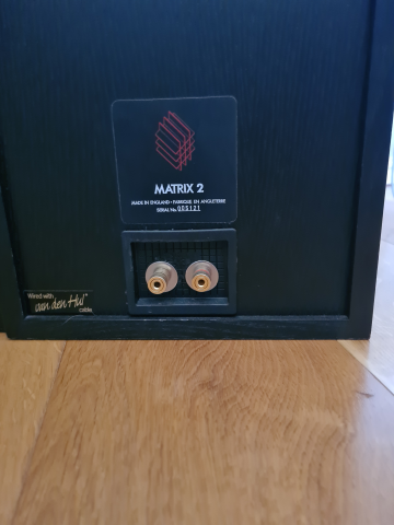 B&W högtalare till hemmabio eller stereo 
