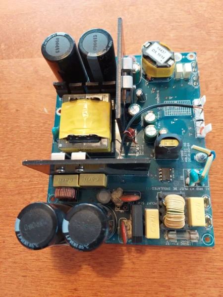 F&ouml;rst&auml;rkare D-Klass 2 st HiFi 2x350W Stereo, 700W Mono - Bild 3 av 3