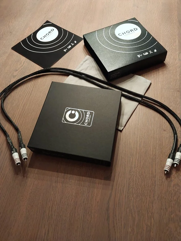 Chord Signature Tuned Aray RCA 1 meter - Bild 1 av 4