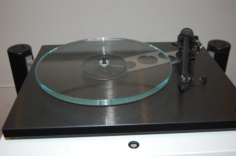 Rega Planar 3 RS Edition - Bild 2 av 3