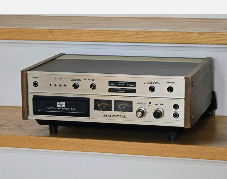 Akai Stereo 8  - Bild 1 av 1