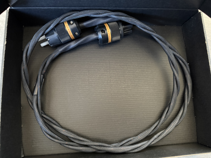 Lasses Hifi Flow strömkabel
