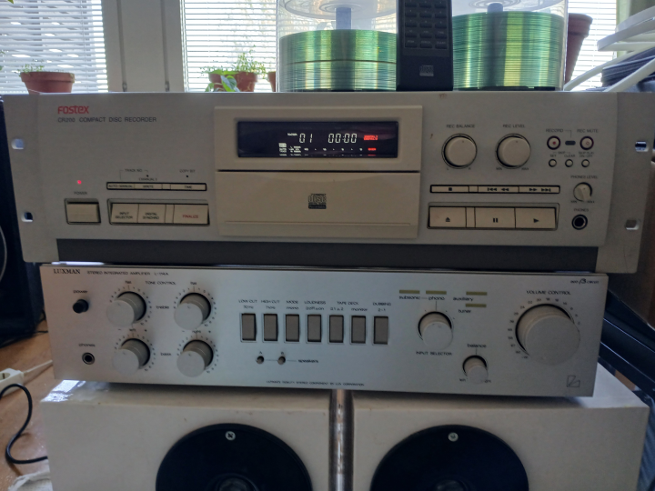 FOSTEX CR200 Professional CD Recorder