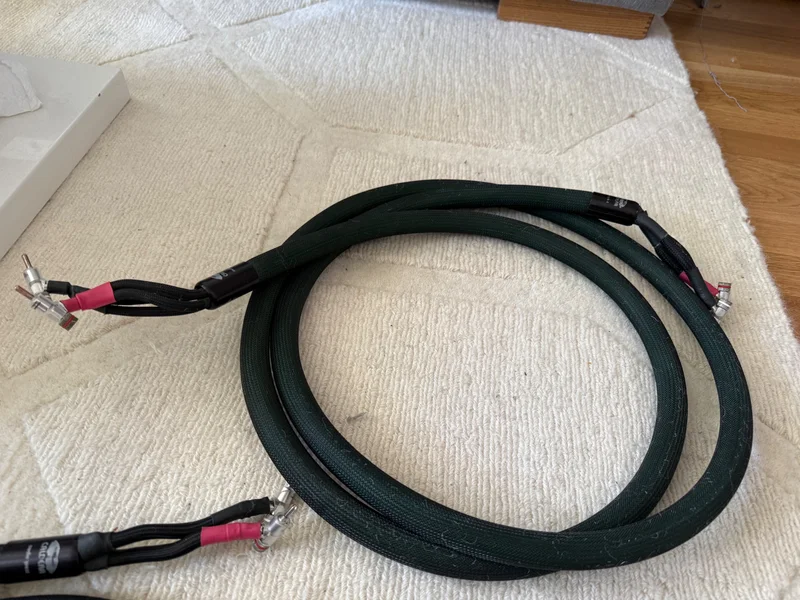 Audioquest Calderas SW 2,5m Furutech FP202R Audioquest Calderas SW 2,5m Furutech FP202R - Bild 3 av 3